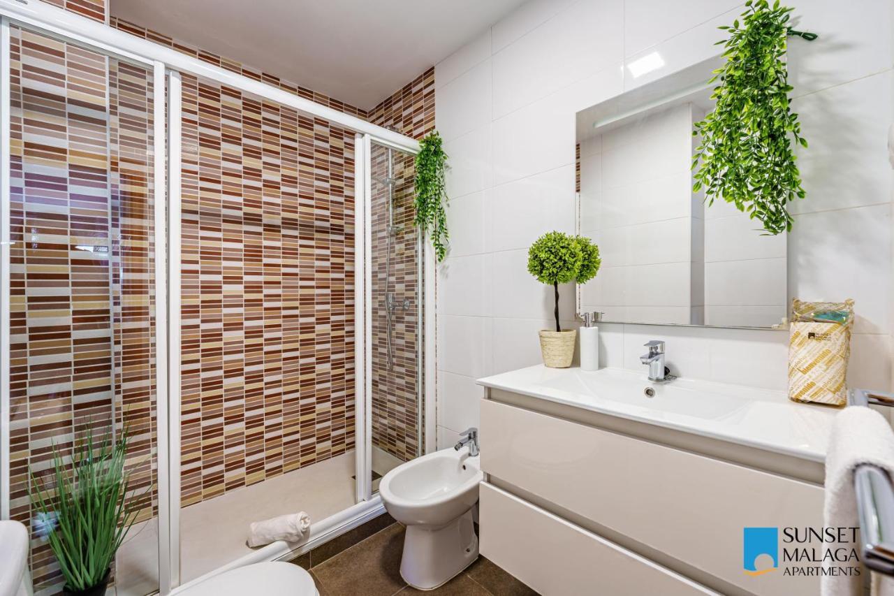 Malaga Central Station Apartment ภายนอก รูปภาพ