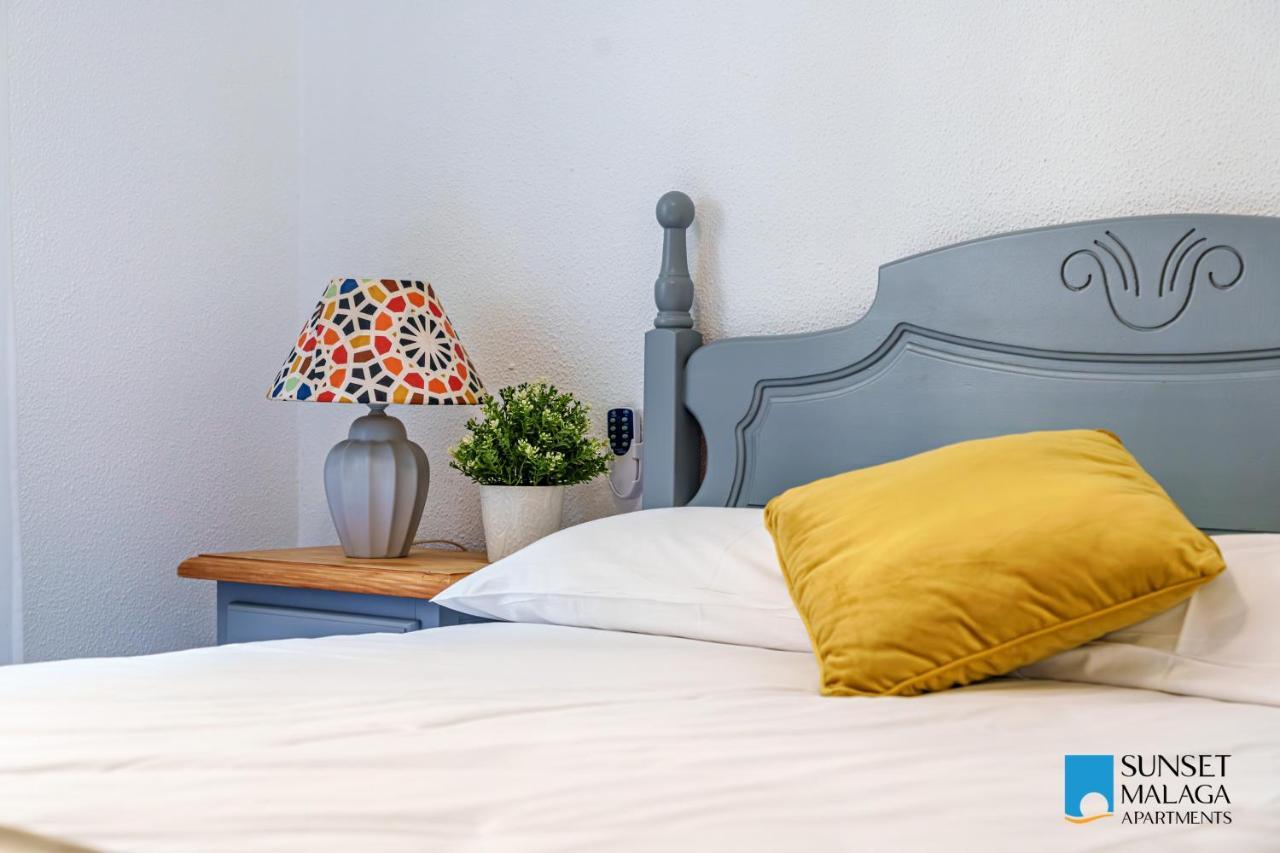 Malaga Central Station Apartment ภายนอก รูปภาพ